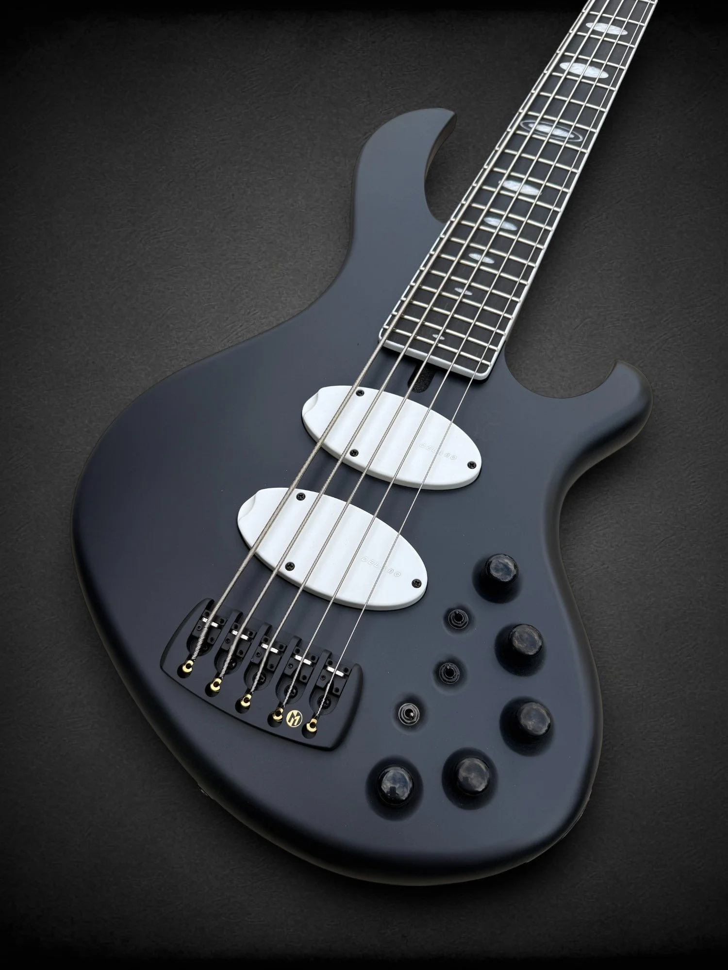 Maruszczyk Frog 5A-24 - The Tuxedo — The Bass Spot